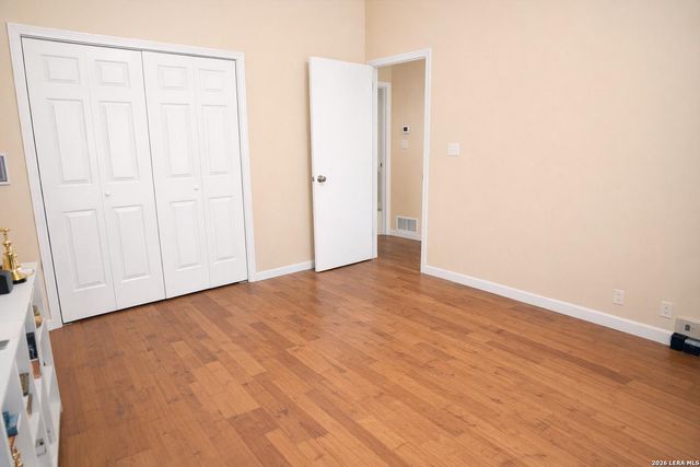 8642 Fredericksburg Rd Apt 406, San Antonio, TX 78240