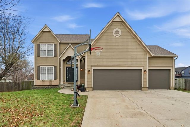 16345 S Warwick Street, Olathe, KS 66062