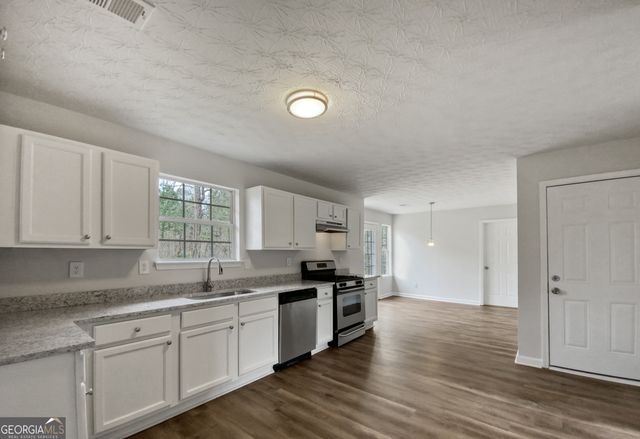 140 Barrington Parkway, Stockbridge, GA 30281