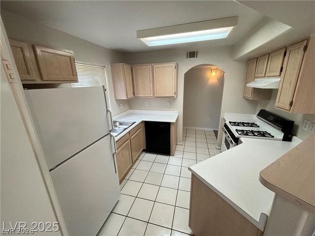 698 South Racetrack Road 413, Henderson, NV 89015