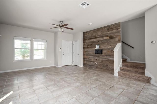 215 Friendship Oak DR, San Marcos, TX 78666