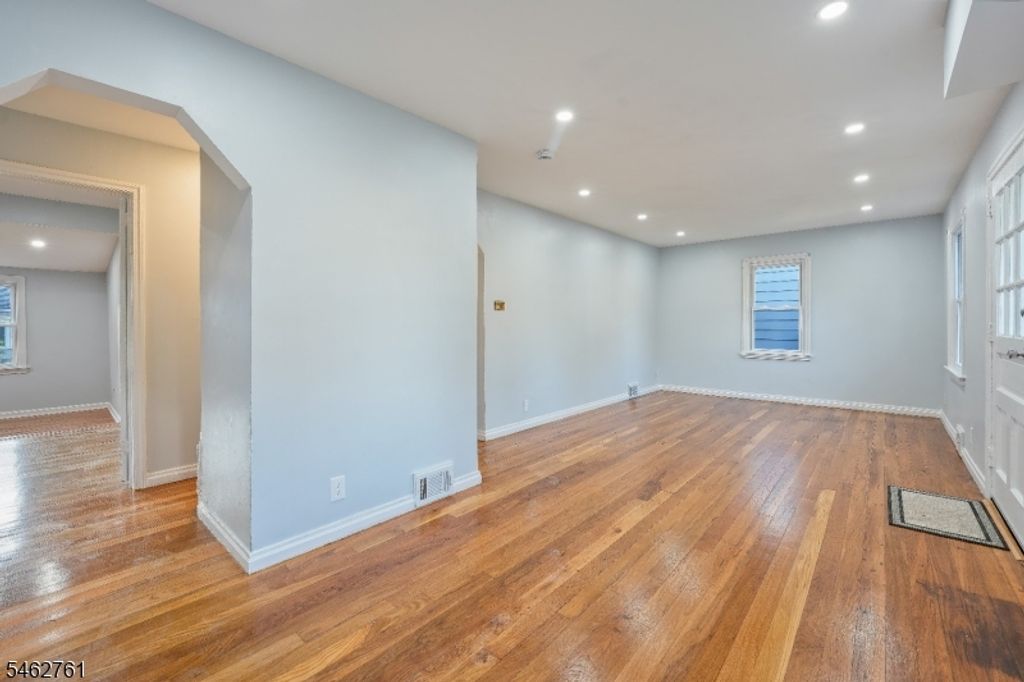 145 Beech St, Belleville Twp., NJ 07109 — photo 4