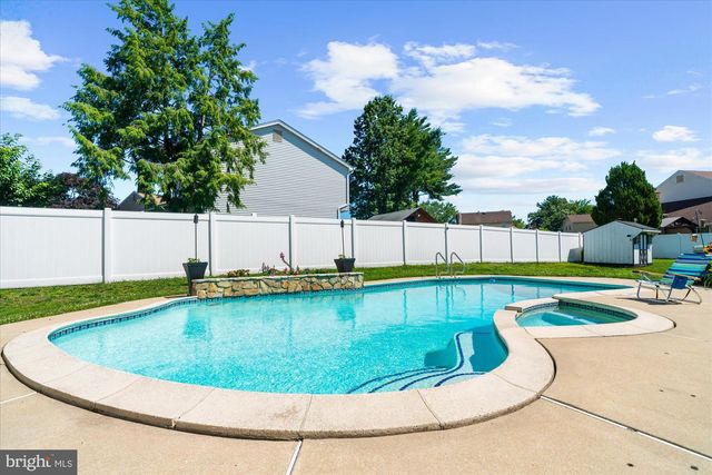 1 DORADO CT, Clementon, NJ 08021