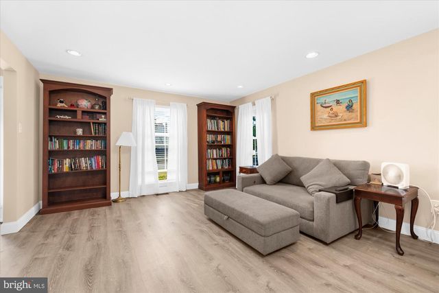 1 DORADO CT, Clementon, NJ 08021