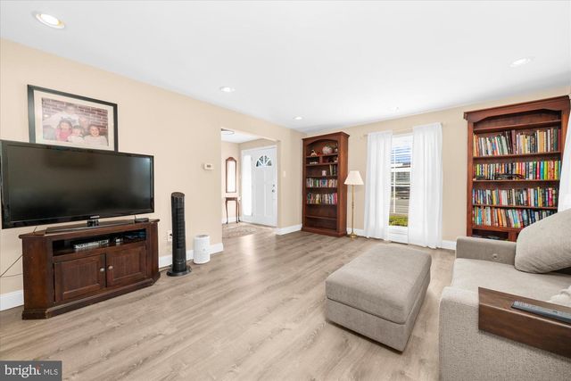 1 DORADO CT, Clementon, NJ 08021