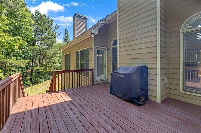 4716 Fountainwood Drive, Powder Springs, GA 30127