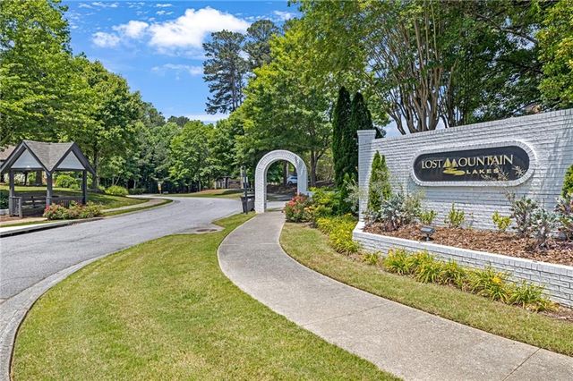 4716 Fountainwood Drive, Powder Springs, GA 30127