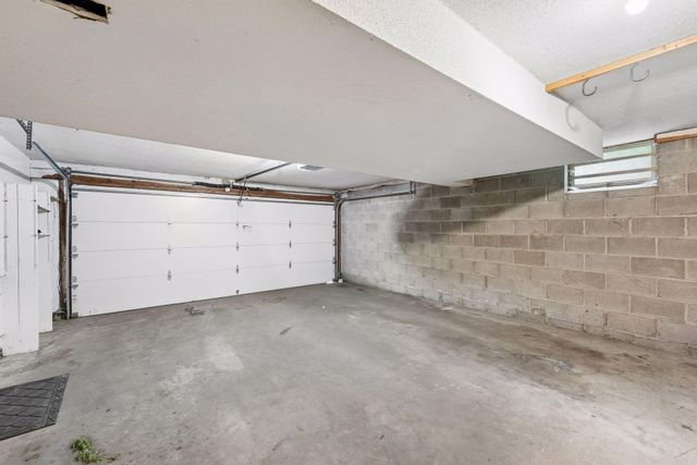 2460 Kewanee Way, Golden Valley, MN 55422