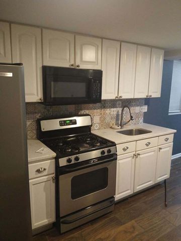 1014 W 19th Street G, Chicago, IL 60608