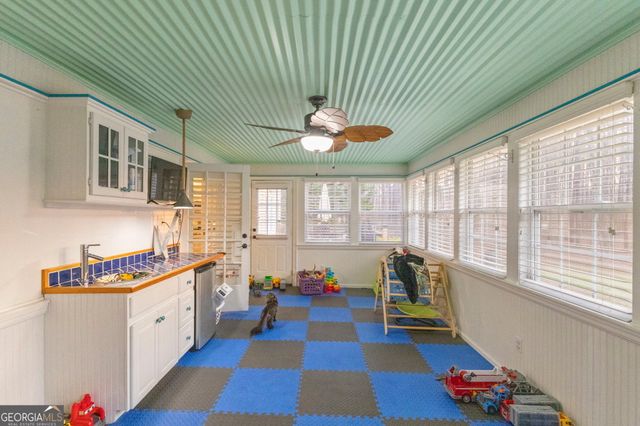 160 Old Field Road, Sharpsburg, GA 30277