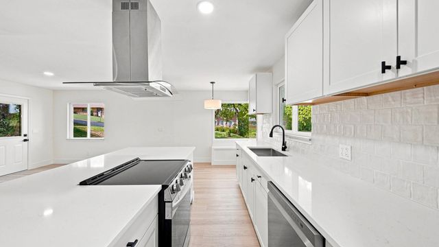 410 Paragon Drive, Chattanooga, TN 37415