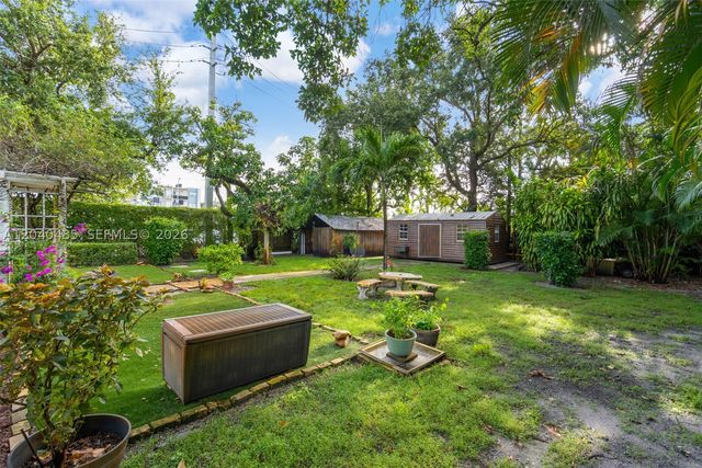 21 SW 59th Ave, Miami, FL 33144
