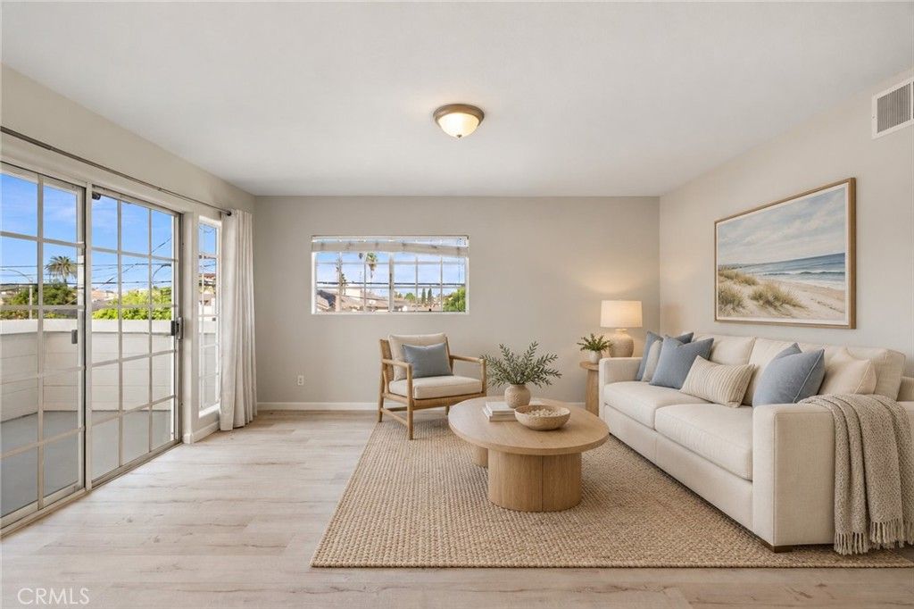 257 W 14th 1, San Pedro, CA 90731 — exterior