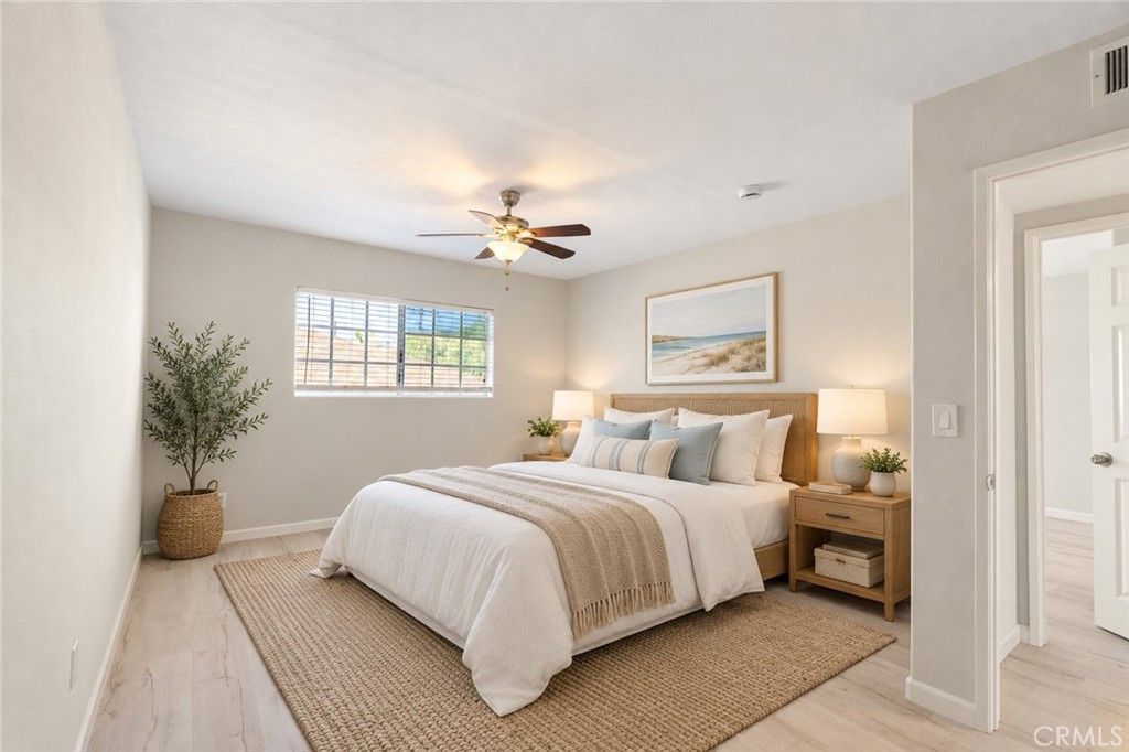 257 W 14th 1, San Pedro, CA 90731 — photo 2