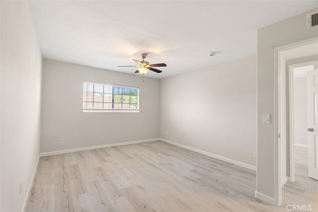 257 W 14th 1, San Pedro, CA 90731 — photo 4