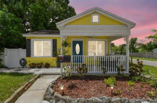1678 27TH AVENUE N, St Petersburg, FL 33713