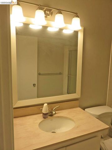 551 Jean St 410, Oakland, CA 94610