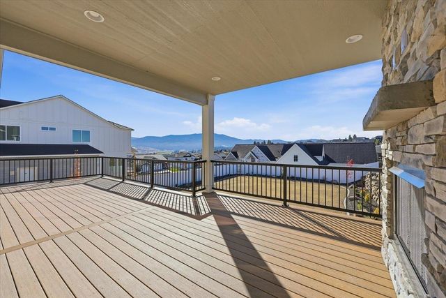 17526 E 12th Ave, Spokane Valley, WA 99016