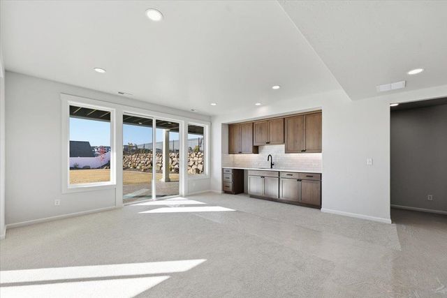 17526 E 12th Ave, Spokane Valley, WA 99016