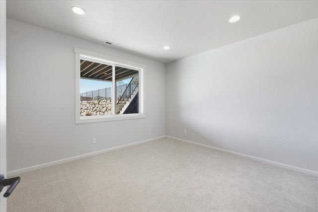 17526 E 12th Ave, Spokane Valley, WA 99016