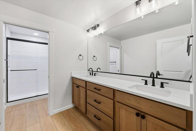 17526 E 12th Ave, Spokane Valley, WA 99016