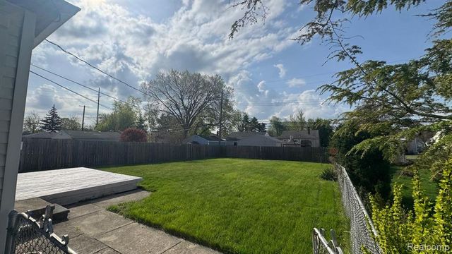29455 Rosslyn Avenue, Garden City, MI 48135