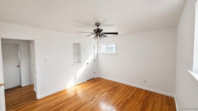 29455 Rosslyn Avenue, Garden City, MI 48135