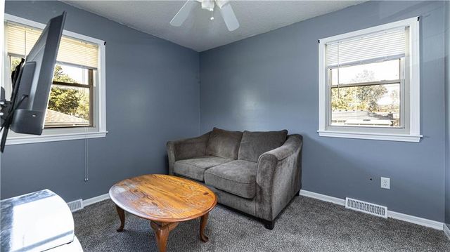 16600 E 29th Terrace S, Independence, MO 64055