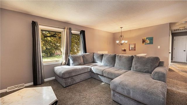 16600 E 29th Terrace S, Independence, MO 64055