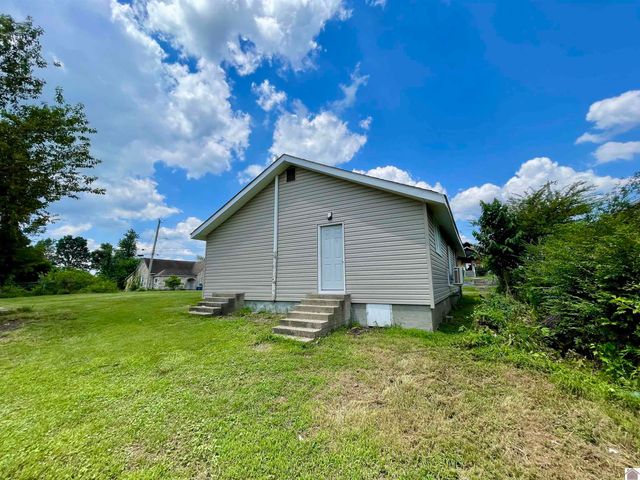 426 S 11th Street, Mayfield, KY 42066