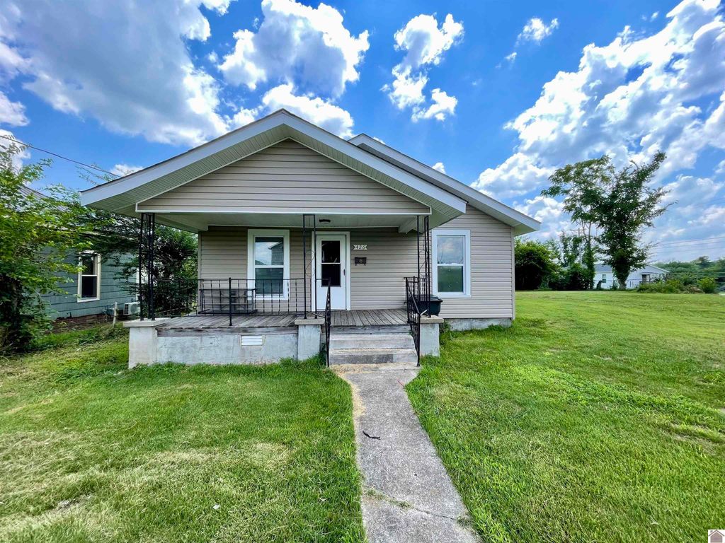 426 S 11th Street, Mayfield, KY 42066