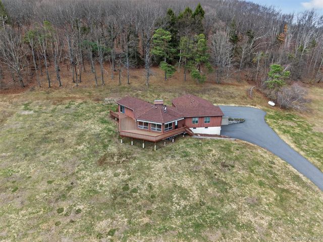 963 Mountain Road, Port Jervis, NY 12771