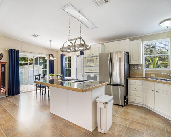 1911 SW 87th Terrace, Davie, FL 33324