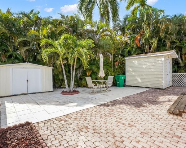 1911 SW 87th Terrace, Davie, FL 33324