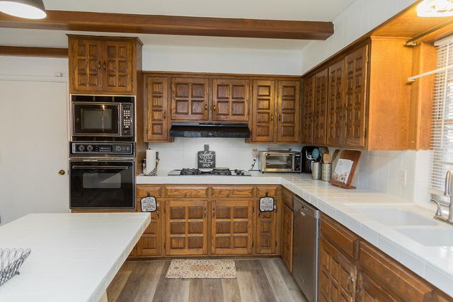 1311 Holiday Drive, Plainview, TX 79072