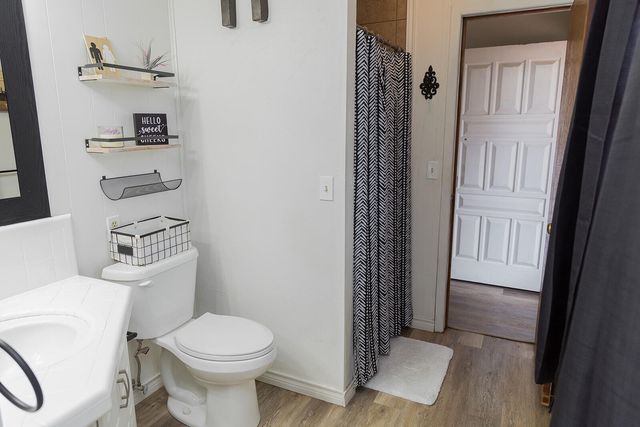 1311 Holiday Drive, Plainview, TX 79072