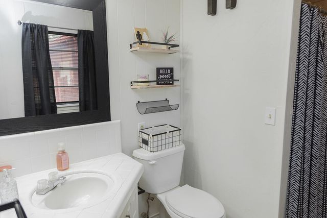 1311 Holiday Drive, Plainview, TX 79072