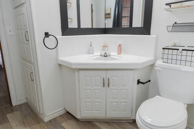 1311 Holiday Drive, Plainview, TX 79072