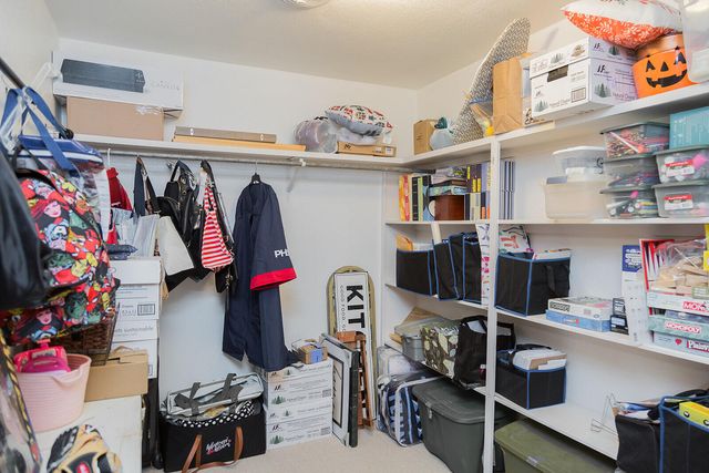 1311 Holiday Drive, Plainview, TX 79072