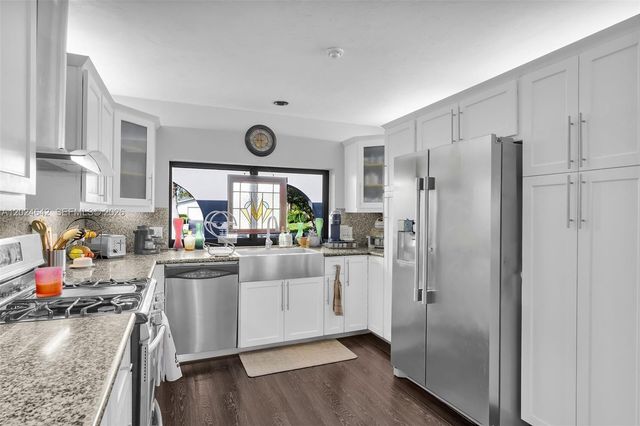 8825 SW 185th Terrace, Cutler Bay, FL 33157