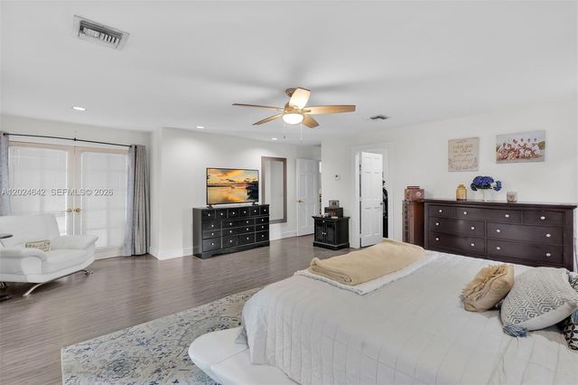8825 SW 185th Terrace, Cutler Bay, FL 33157