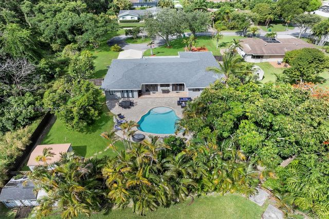 8825 SW 185th Terrace, Cutler Bay, FL 33157