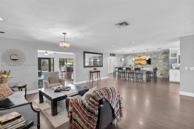 8825 SW 185th Terrace, Cutler Bay, FL 33157
