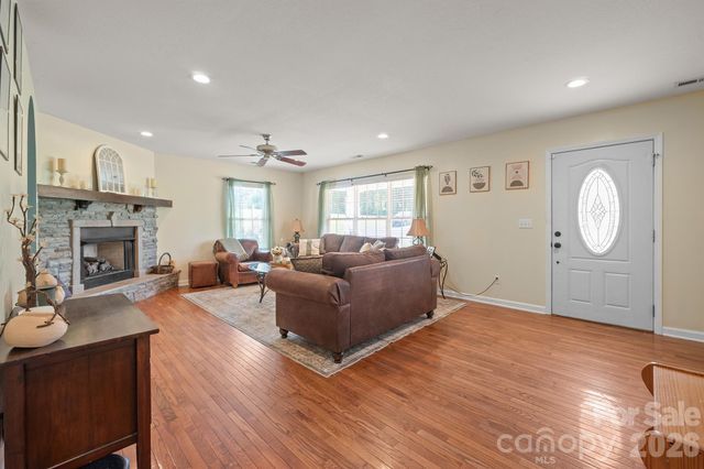 275 Treebark Road, Statesville, NC 28625