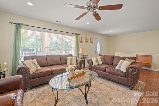 275 Treebark Road, Statesville, NC 28625