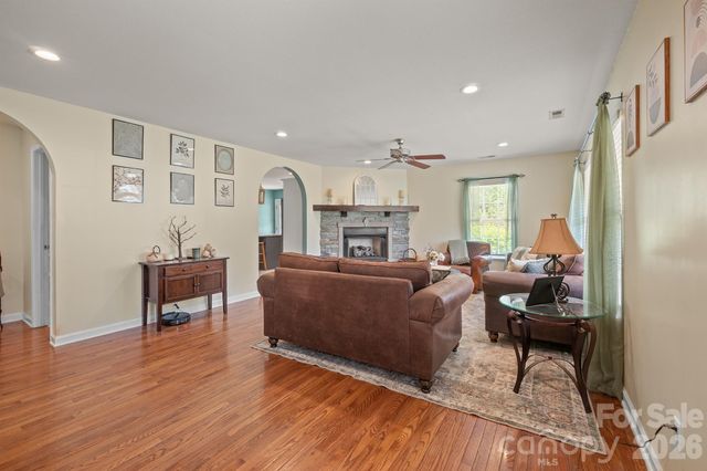 275 Treebark Road, Statesville, NC 28625