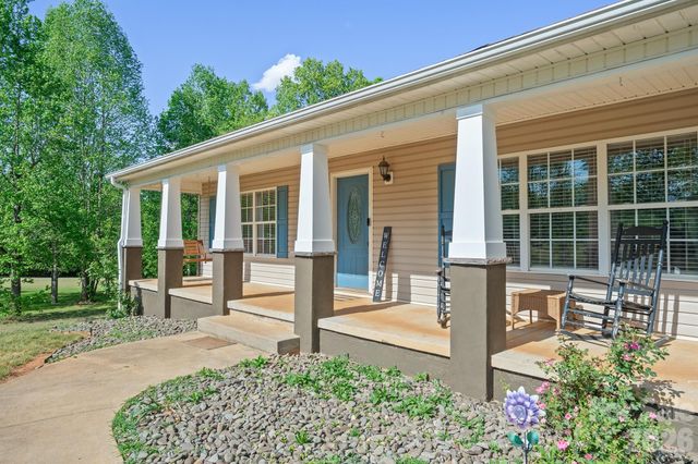 275 Treebark Road, Statesville, NC 28625