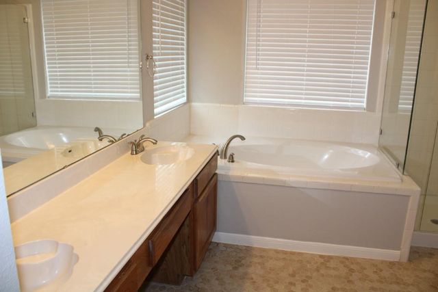 6213 Covington Drive, Rowlett, TX 75089