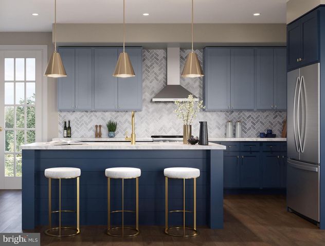 4114 LEROY DR, Mechanicsburg, PA 17055