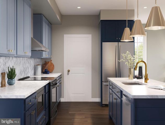 4114 LEROY DR, Mechanicsburg, PA 17055